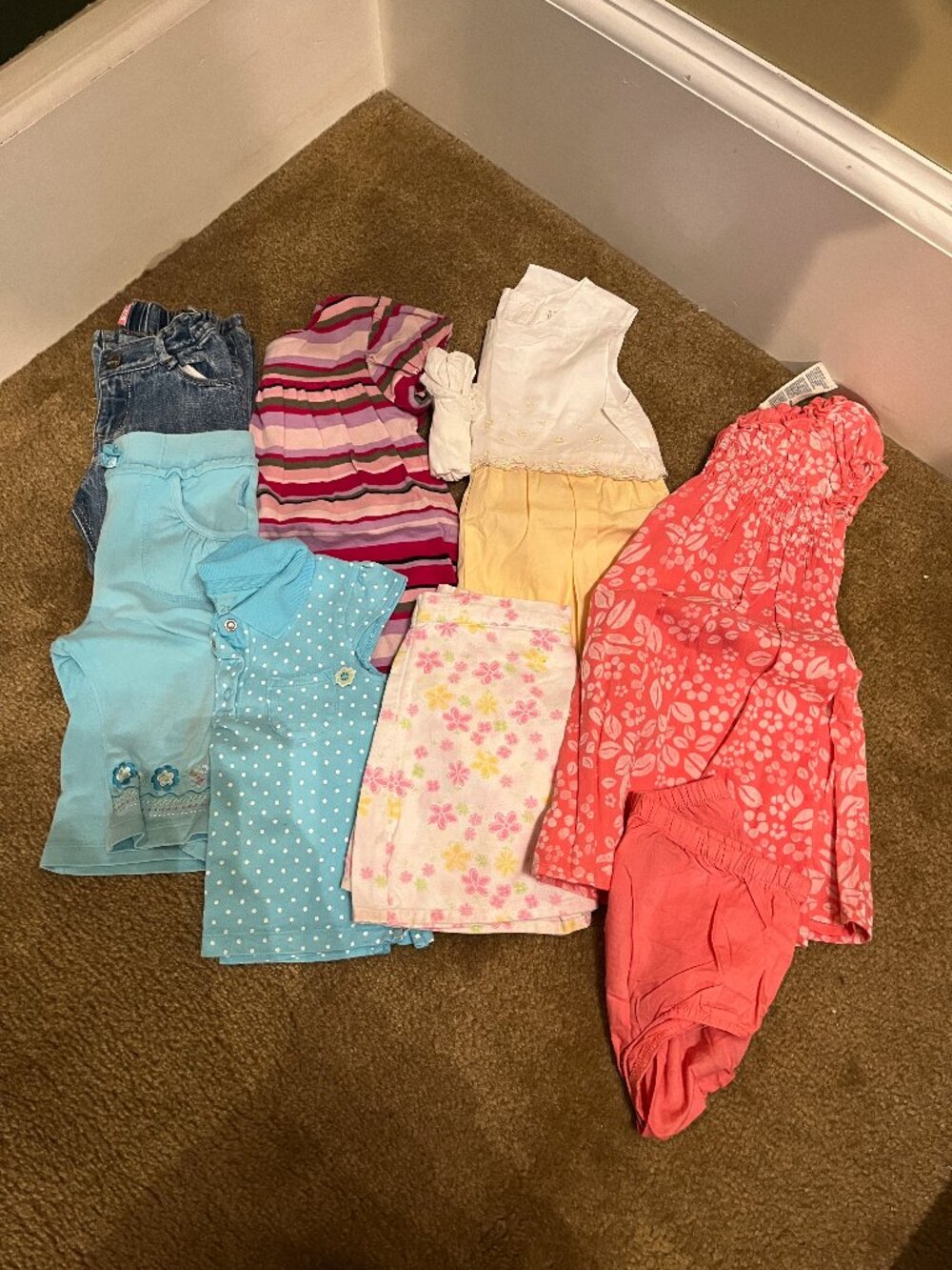 Lot #8 of 2T/24 months girls clothes